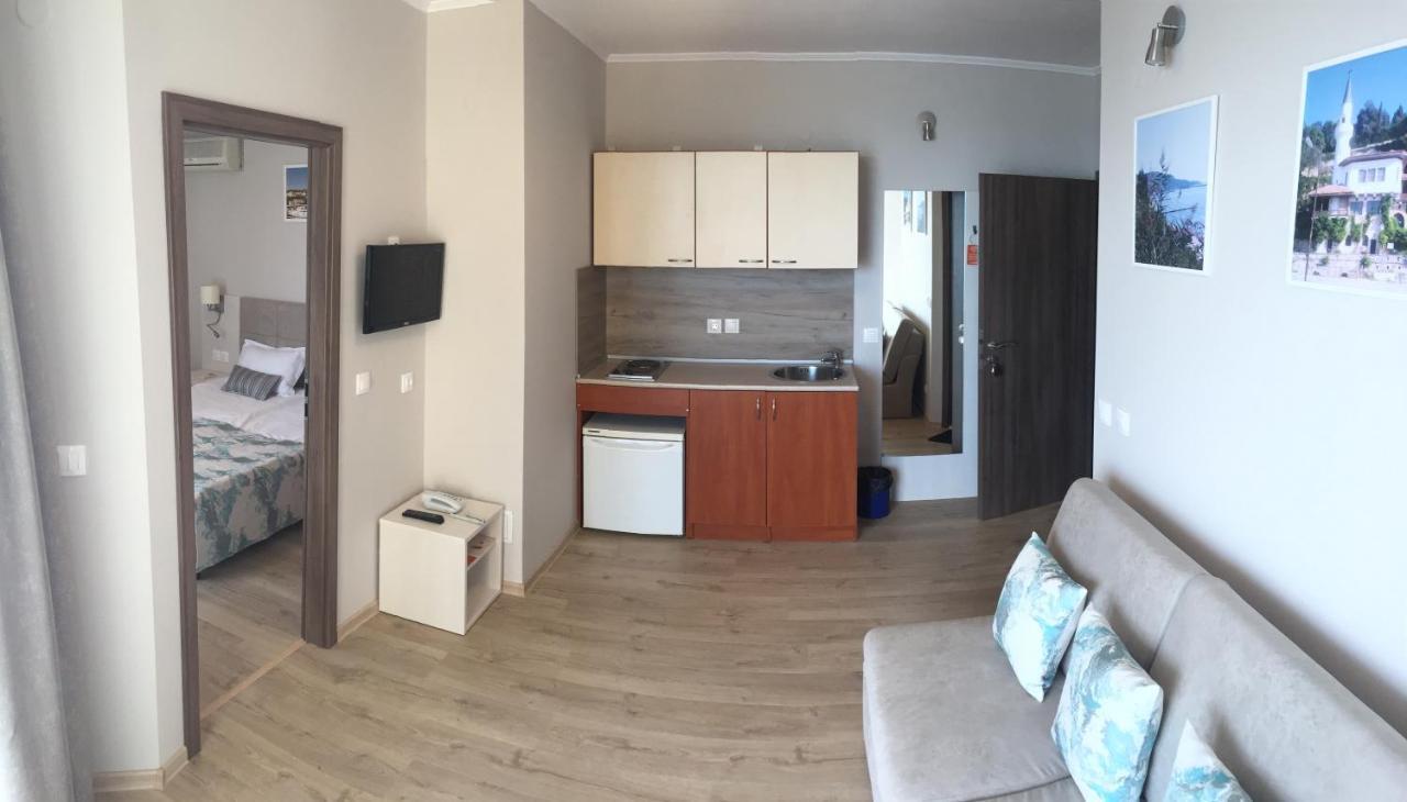 Helios Hotel Balchik Eksteriør billede