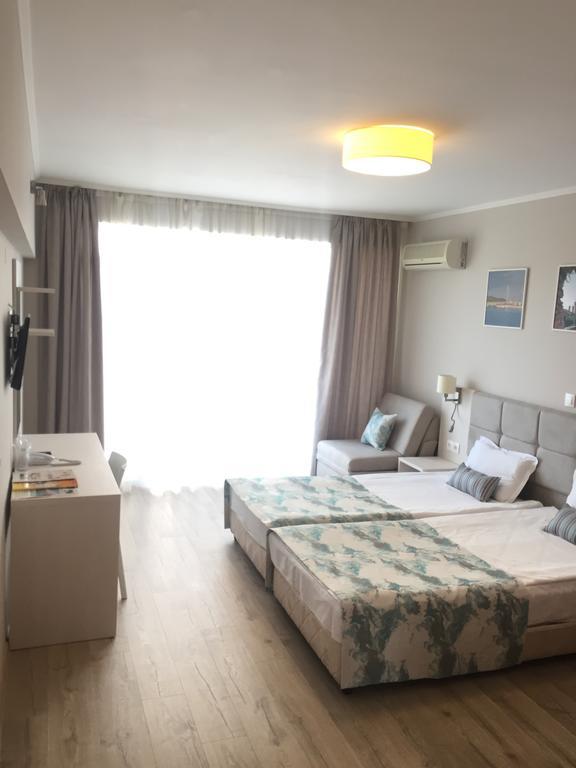 Helios Hotel Balchik Eksteriør billede