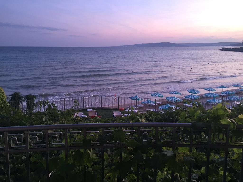 Helios Hotel Balchik Eksteriør billede