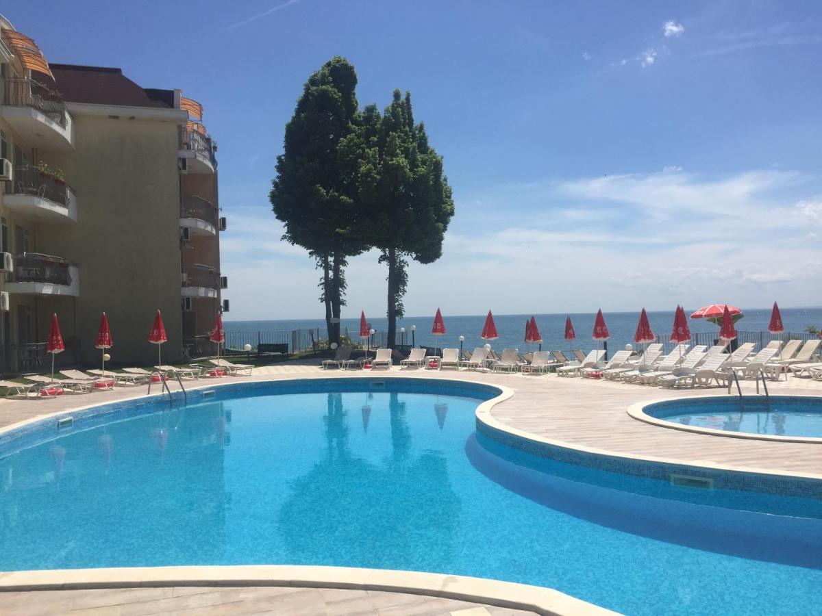 Helios Hotel Balchik Eksteriør billede